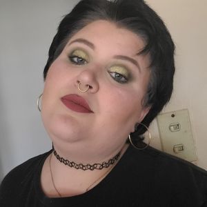 Meet your Posher, Corinne